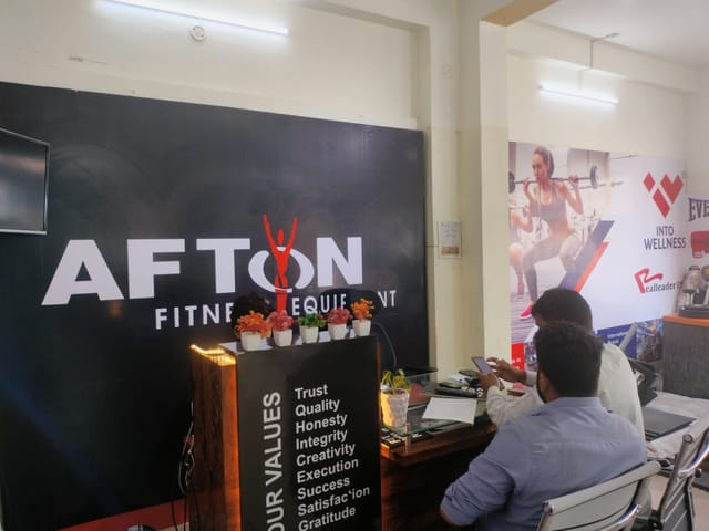 Lucknow Fitness Equipment Store Call 9984084444/9696798871